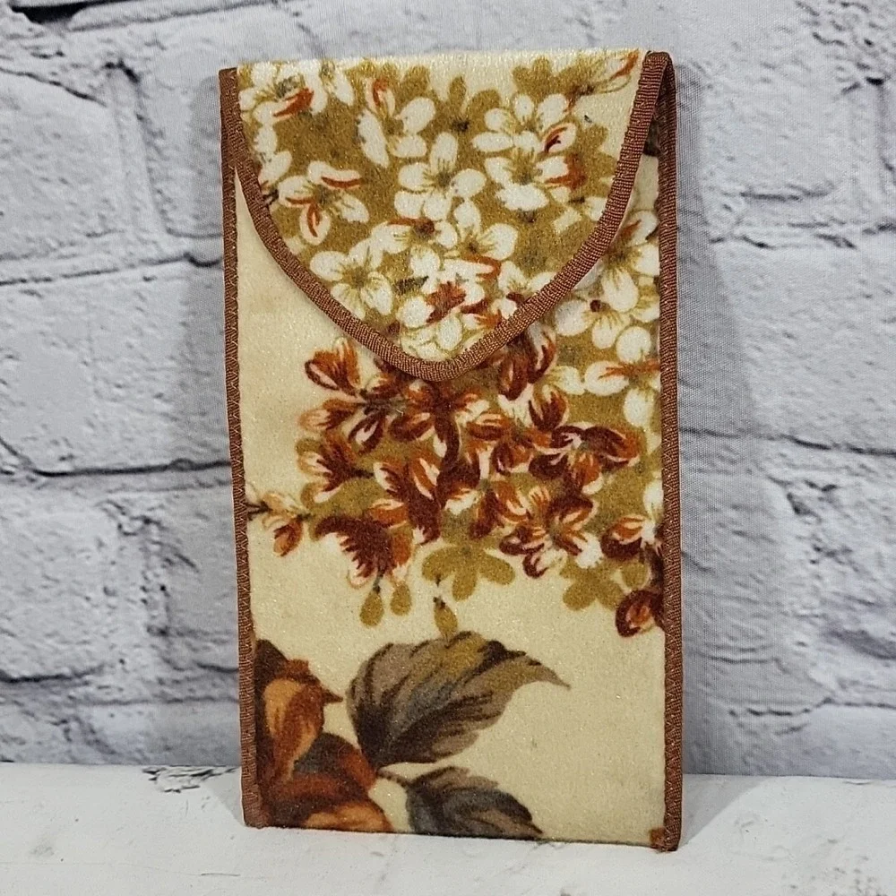 Vintage Cushioned Eyeglass Or Phone Case Autumn Harvest Floral Plush Pocket